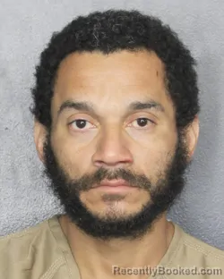 Mugshot of CHRISTIAN JULIAN CONDE