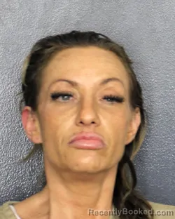 Mugshot of ANDREA NIKOLE MENDEZ booked in Broward County, Florida on May 7, 2026