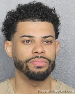 Mugshot of MAURICE JONATHAN EDWARDS booked in Broward County, Florida on March 20, 2026