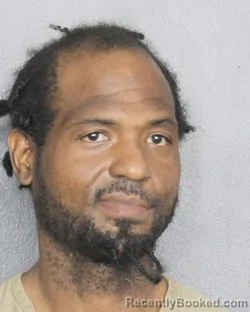 Mugshot of DARREN DEVON COLE