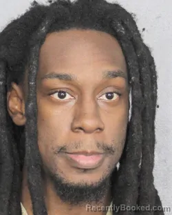 Mugshot of BENJAMIN DWANYE FLOWERS