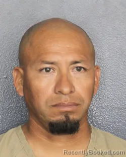 Mugshot of CARLOS ENRIQUE AVALOS GARCIA booked in Broward County, Florida on April 30, 2026