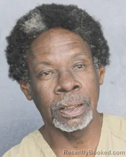 Mugshot of ALREEGUS DURAY HOLMES