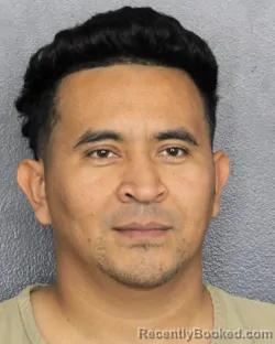 Mugshot of CARLOS PADILLA