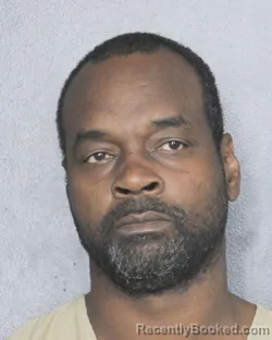 Mugshot of DOUGLAS LACRAIG JUSTICE