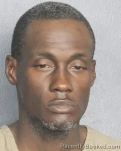 Mugshot of DARRIOUS LEONARD WHITE