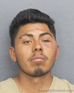 Mugshot of JUAN ANTONIO MIGUEL CRUZ CALDERON booked in Broward County, Florida on May 1, 2026