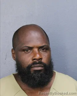 Mugshot of TARVARIA EMANUEL BILLUPS booked in Broward County, Florida on June 21, 2026