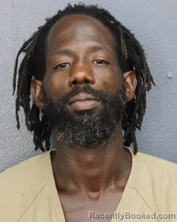 Mugshot of ALEX MAURICE EDWARDS booked in Broward County, Florida on June 25, 2026