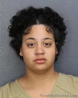Mugshot of KIANA ALEXANDRA LOPEZ booked in Broward County, Florida on July 5, 2026