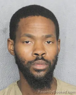 Mugshot of DEONDRE ALEXANDER HESTER