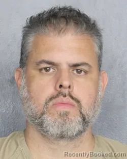 Mugshot of ALEXANDER RESTREPO