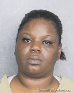 Mugshot of SHANDRIA EVANS booked in Broward County, Florida on April 27, 2026