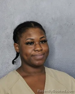Mugshot of Keniesia Nikitress Lewis
