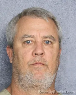 Mugshot of DWAYNE E KRESS