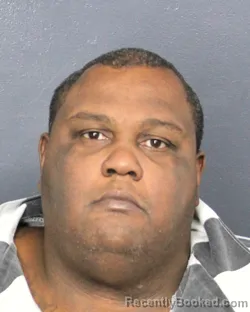 Mugshot of DERRICK STRONG