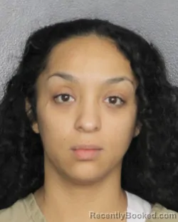 Mugshot of JAZMIN FLOR TERCERO