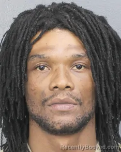 Mugshot of DIEUNELSON CHARLES