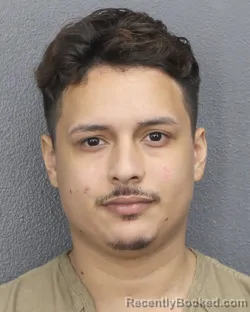 Mugshot of VICTOR GUZMAN
