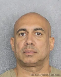 Mugshot of ERASMO SUAREZ booked in Broward County, Florida on April 29, 2026