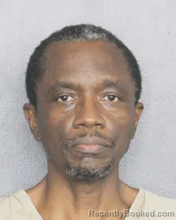 Mugshot of JOHN FITZGERALD PLUMMER