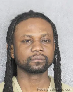 Mugshot of LOVINSKY ETIENNE