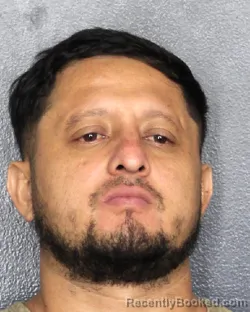 Mugshot of BYRON OMAR QUINTANA LOPEZ booked in Broward County, Florida on May 23, 2026