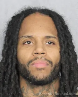 Mugshot of GABRIEL VALDES