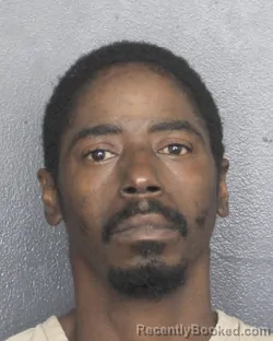 Mugshot of DANIEL M TURNER