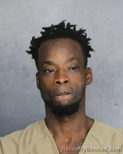 Mugshot of Dewontres Vontray Mccray booked in Broward County, Florida on October 13, 2026
