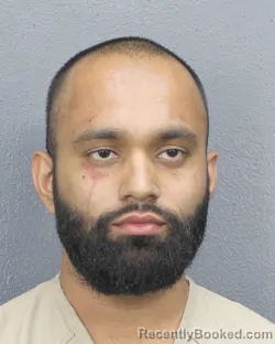 Mugshot of TANWEER SYED