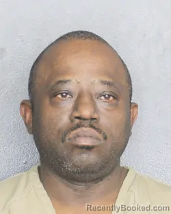 Mugshot of CHRISTOPHER J COZART