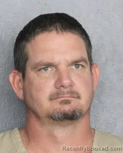 Mugshot of DANIEL ROBERT PAYETTE booked in Broward County, Florida on April 28, 2026