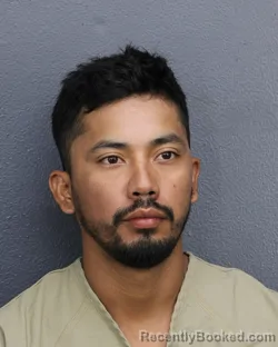 Mugshot of Erwin Efrain Sanchez Recinos booked in Broward County, Florida on August 24, 2026