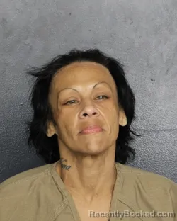 Mugshot of Paola Cristal Andrais booked in Broward County, Florida on September 30, 2026