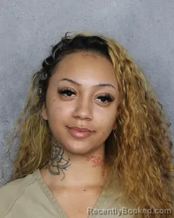 Mugshot of Unique Brown booked in Broward County, Florida on October 1, 2026