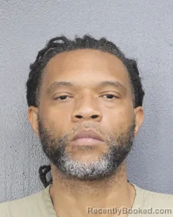 Mugshot of JERRY DELEA ITALIEN