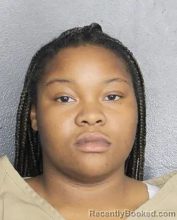 Mugshot of ONESTY DERENESHA BLUE