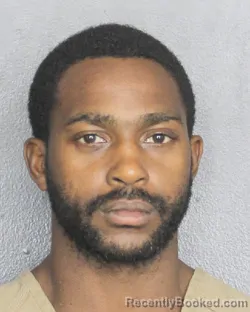 Mugshot of DAMIAN DIXON