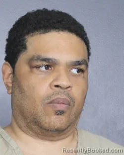 Mugshot of AVERY TOPPS booked in Broward County, Florida on April 9, 2026