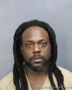 Mugshot of TAVARES GREGORY EWING booked in Broward County, Florida on June 25, 2026