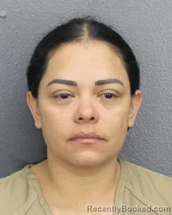 Mugshot of ISIS JOHANA ZUNIGA PINOT