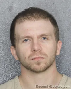 Mugshot of CALLEN RIVER GLOVER