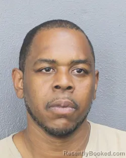 Mugshot of AVERY BAKER