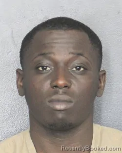 Mugshot of DEANDRE KEVARIOUS CASON