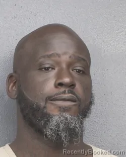 Mugshot of DEMETRIUS LAMARR PERRY