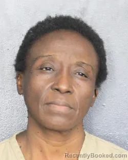Mugshot of DARLYNE DUMAS