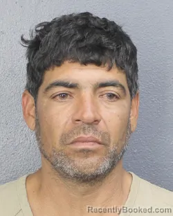 Mugshot of LUIS ALBERTO SUAREZ PEREZ booked in Broward County, Florida on April 24, 2026