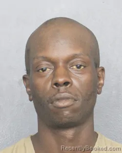Mugshot of TIKOYO KIMBA CUSTIS booked in Broward County, Florida on May 1, 2026