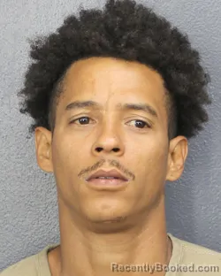 Mugshot of ALEXIS CABRALES MOYA booked in Broward County, Florida on May 8, 2026
